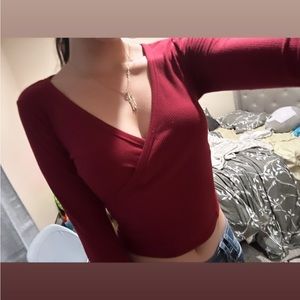 dark red long sleave crop top♥️